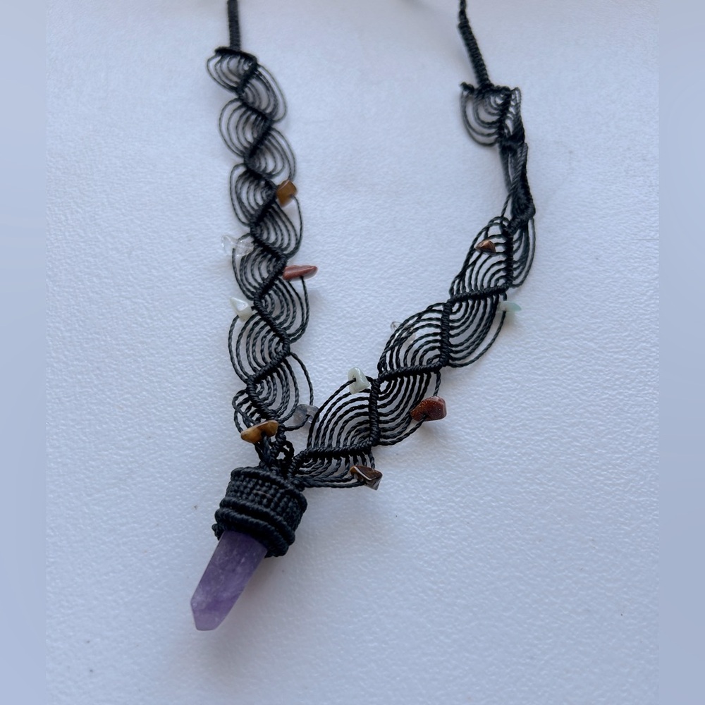 💜Macrame Black laced amethyst with smaller stones 💜